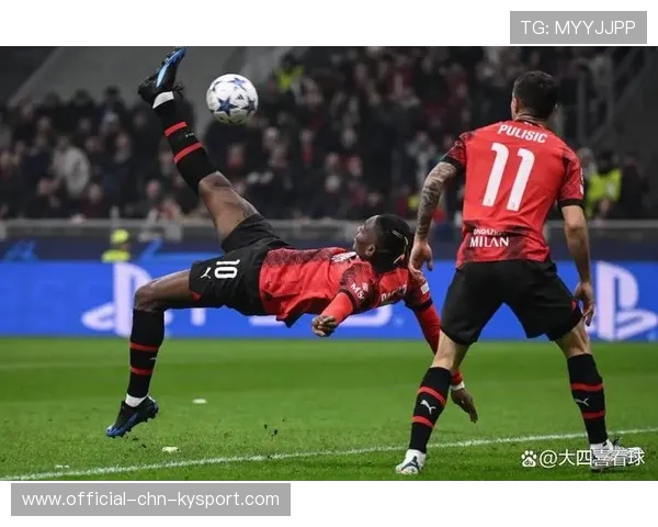 意甲榜首之争激烈，那不勒斯暂居第一，意甲第二轮那不勒斯对ac米兰